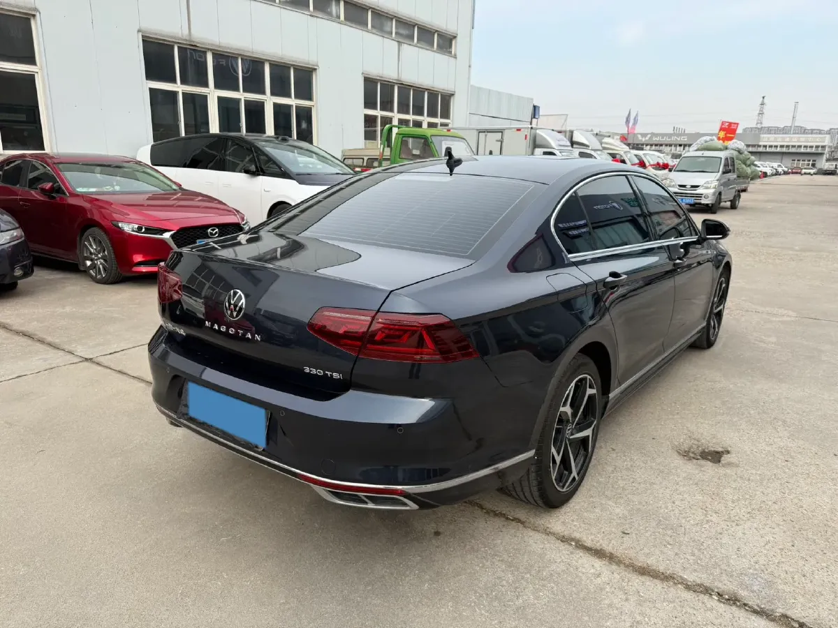 2023 Volkswagen Magotan 2.0T 186HP L4 7DCT,autocango,china used car exporter,china ev exporter,chinese used car exporter,chinese used ev exporter