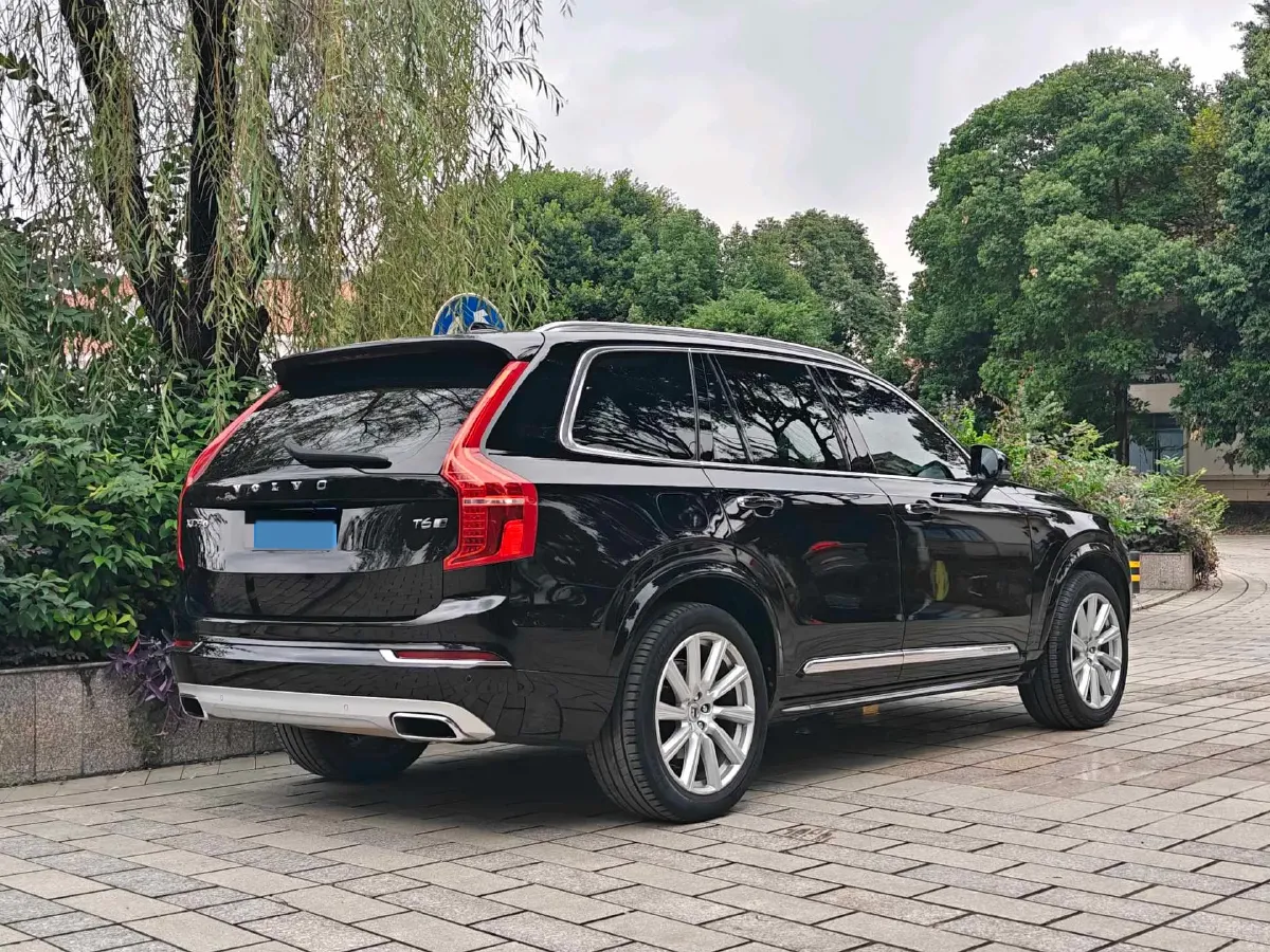 2018 Volvo XC90 2.0T 320HP L4 8AT,autocango,china used car exporter,china ev exporter,chinese used car exporter,chinese used ev exporter