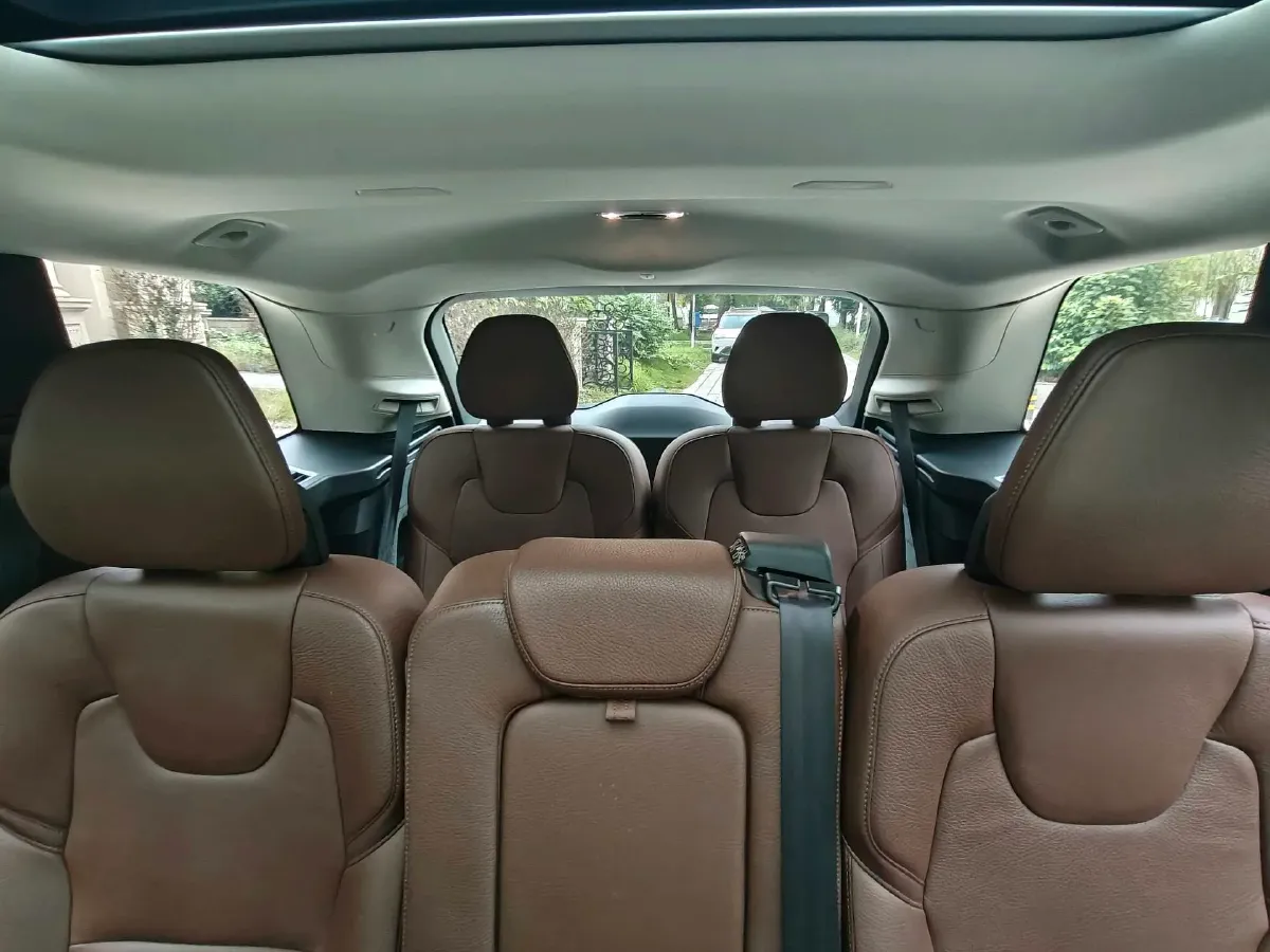 2018 Volvo XC90 2.0T 320HP L4 8AT,autocango,china used car exporter,china ev exporter,chinese used car exporter,chinese used ev exporter