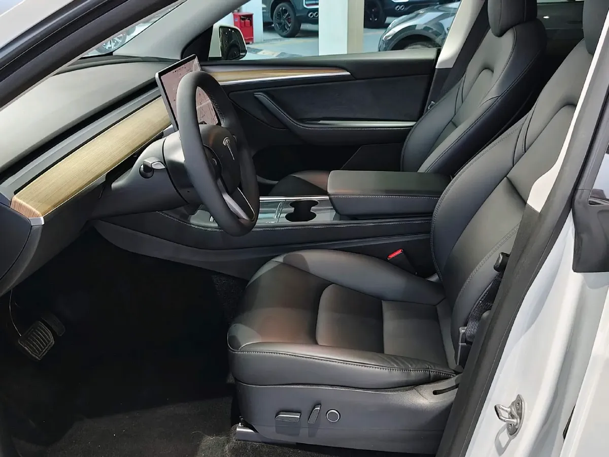 2021 Tesla Model Y BEV 60KWH,autocango,china used car exporter,china ev exporter,chinese used car exporter,chinese used ev exporter