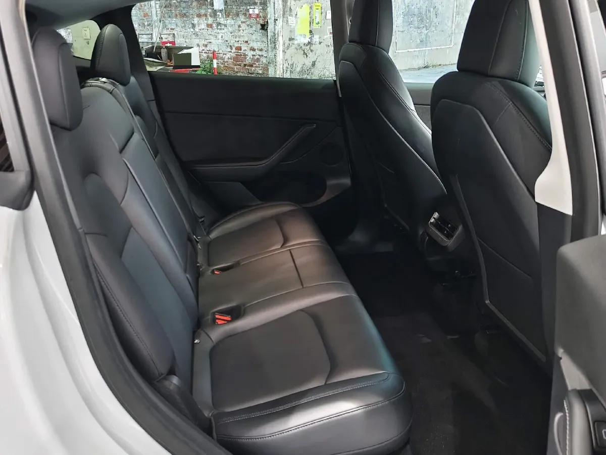 2021 Tesla Model Y BEV 60KWH,autocango,china used car exporter,china ev exporter,chinese used car exporter,chinese used ev exporter