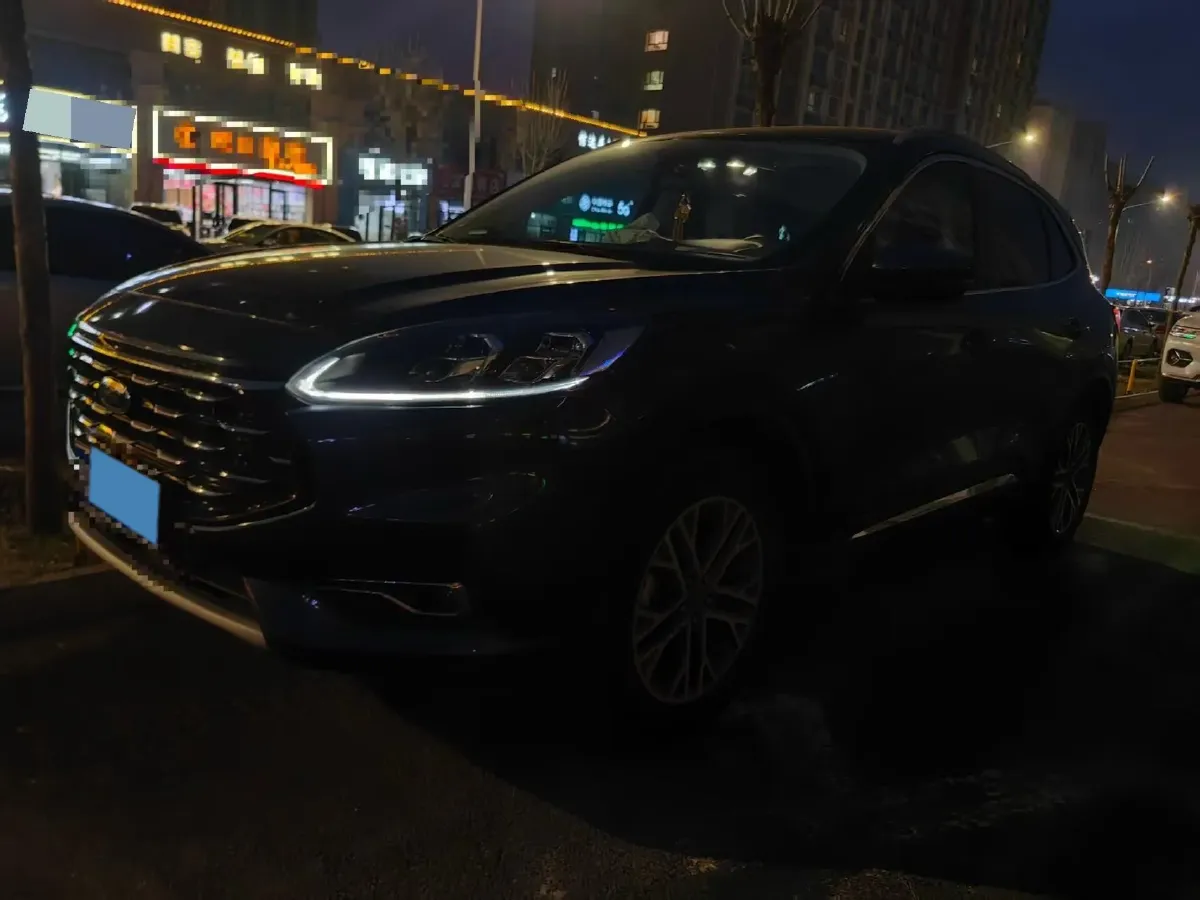 2020 Ford Escape 2.0T 248HP L4 8AT,autocango,china used car exporter,china ev exporter,chinese used car exporter,chinese used ev exporter