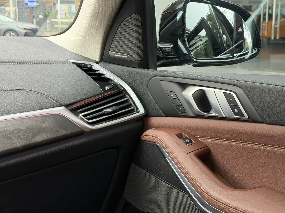 2020 BMW X5 3.0T 340HP L6 8AT,autocango,china used car exporter,china ev exporter,chinese used car exporter,chinese used ev exporter