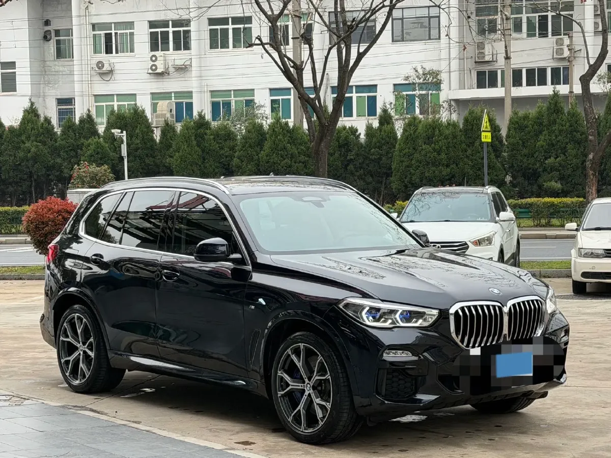 2020 BMW X5 3.0T 340HP L6 8AT,autocango,china used car exporter,china ev exporter,chinese used car exporter,chinese used ev exporter