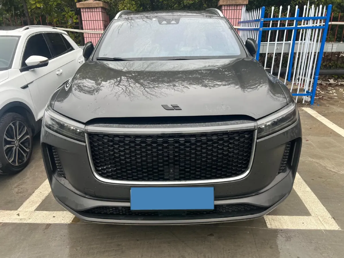 2020 Li ONE Range Extended 131HP REEV 40.5KWH,autocango,china used car exporter,china ev exporter,chinese used car exporter,chinese used ev exporter