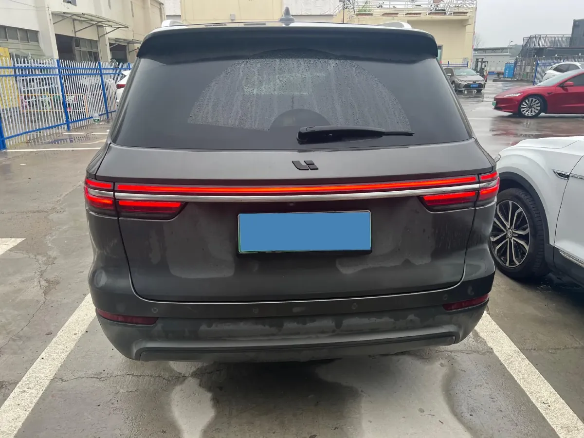 2020 Li ONE Range Extended 131HP REEV 40.5KWH,autocango,china used car exporter,china ev exporter,chinese used car exporter,chinese used ev exporter