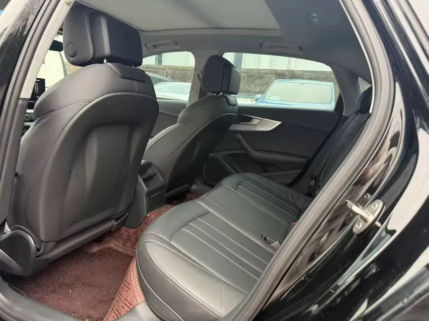 2020 Audi A4L 2.0T 190HP L4 7DCT,autocango,china used car exporter,china ev exporter,chinese used car exporter,chinese used ev exporter