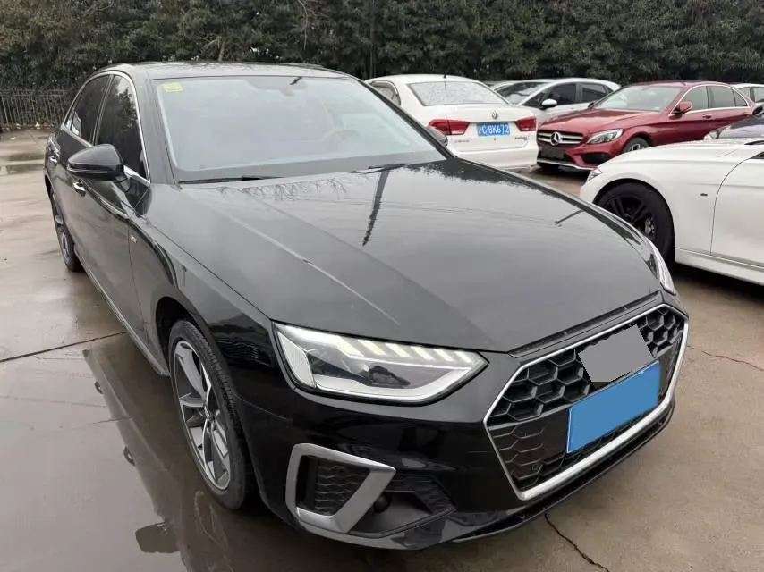 2020 Audi A4L 2.0T 190HP L4 7DCT,autocango,china used car exporter,china ev exporter,chinese used car exporter,chinese used ev exporter