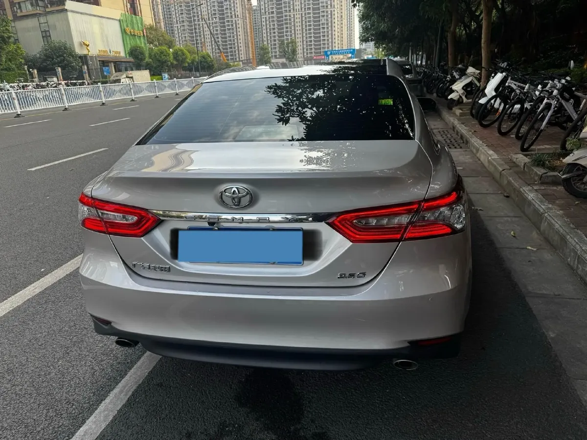 2019 Toyota Camry 2.5L 209HP L4 8AT,autocango,china used car exporter,china ev exporter,chinese used car exporter,chinese used ev exporter