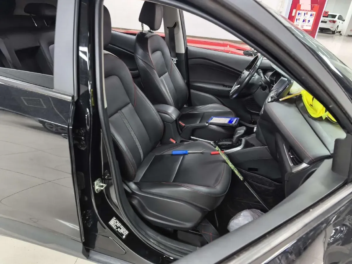 2021 Chevrolet Trax 1.3T 165HP L3 CVT,autocango,china used car exporter,china ev exporter,chinese used car exporter,chinese used ev exporter