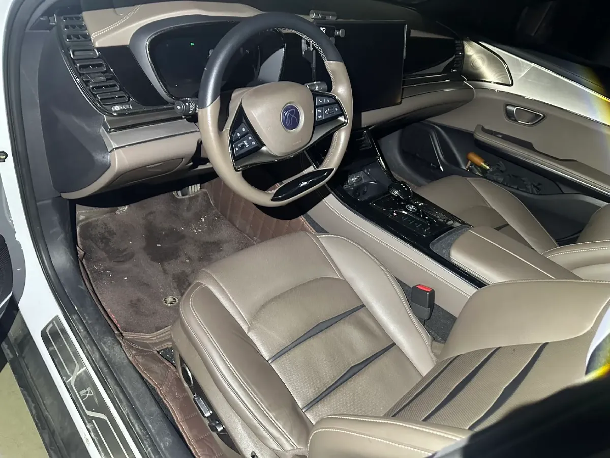 2020 WEY VV7 2.0T 227HP L4 7DCT PHEV,autocango,china used car exporter,china ev exporter,chinese used car exporter,chinese used ev exporter