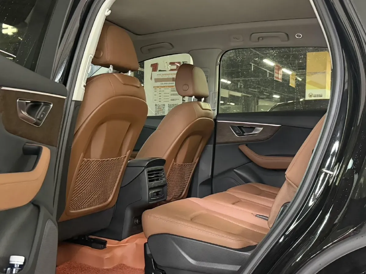 2023 Audi Q7 2.0T 265HP L4 8AT,autocango,china used car exporter,china ev exporter,chinese used car exporter,chinese used ev exporter