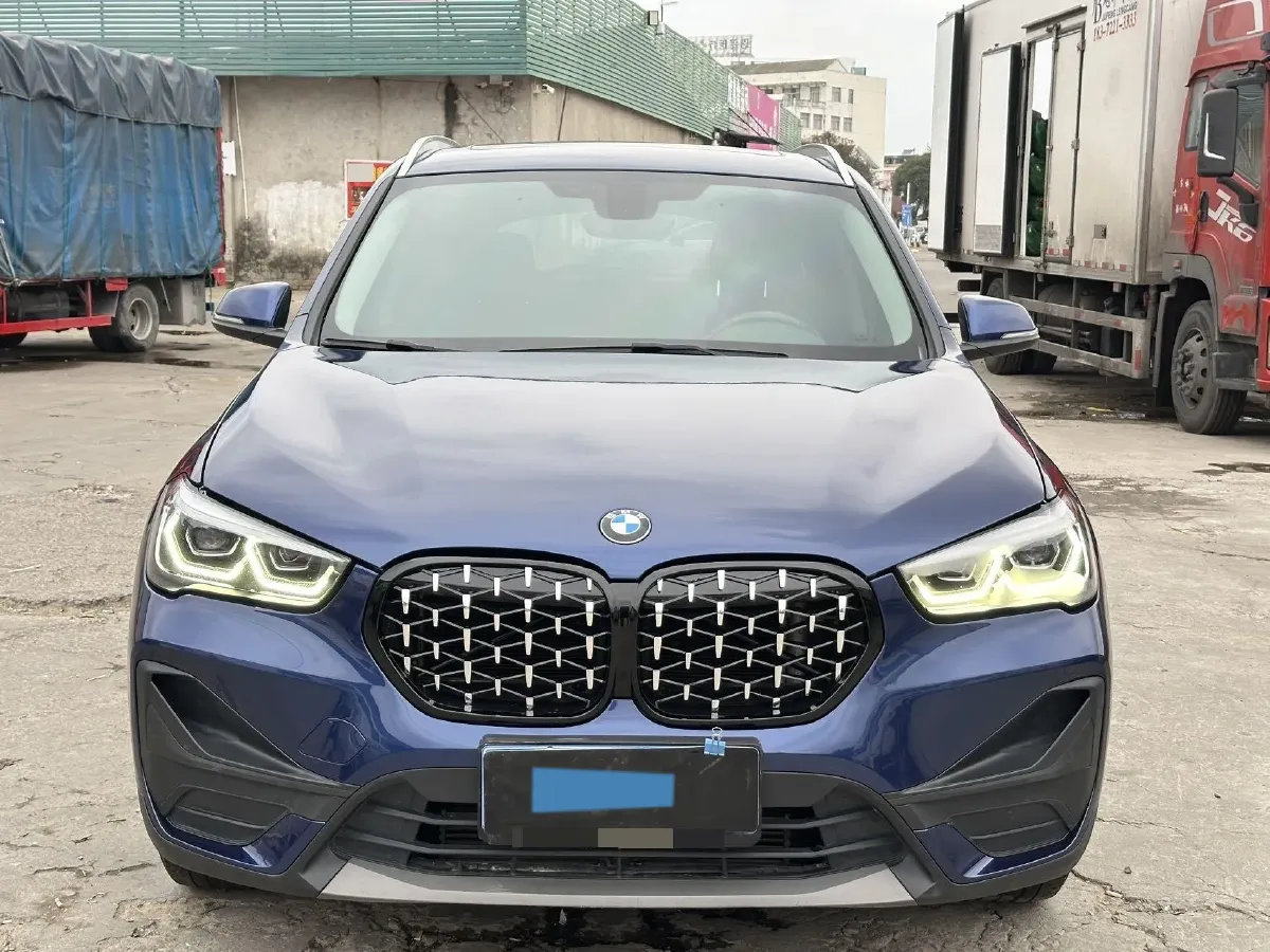 2020 BMW X1 1.5T 140HP L3 7DCT,autocango,china used car exporter,china ev exporter,chinese used car exporter,chinese used ev exporter