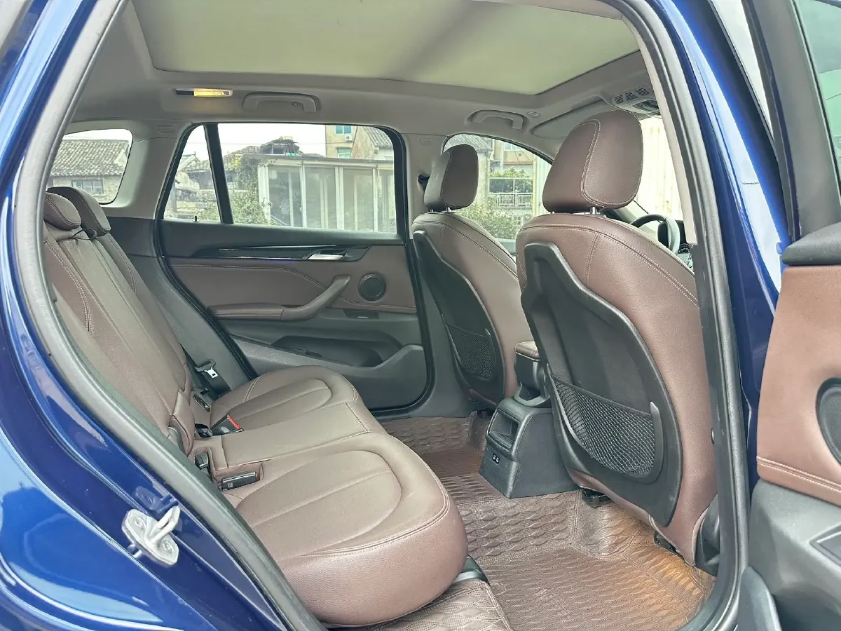 2020 BMW X1 1.5T 140HP L3 7DCT,autocango,china used car exporter,china ev exporter,chinese used car exporter,chinese used ev exporter