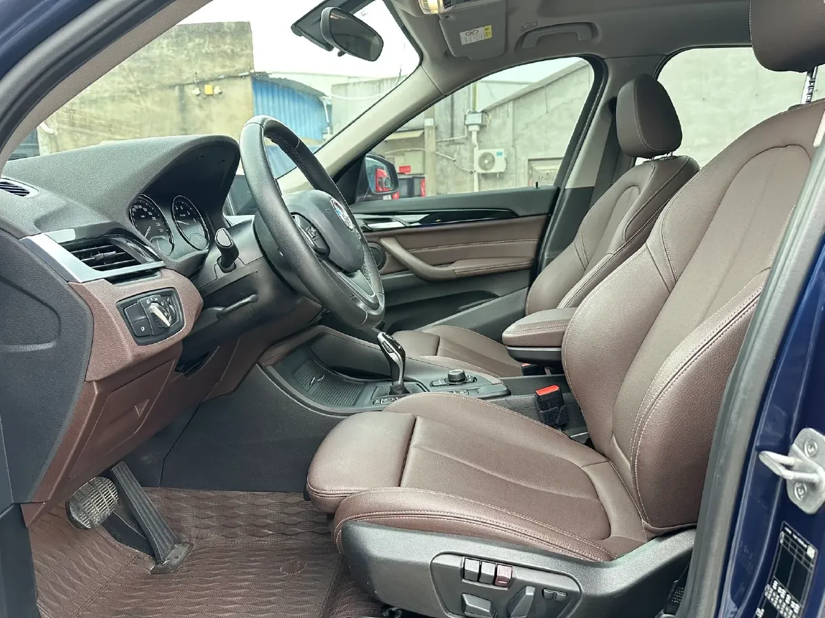 2020 BMW X1 1.5T 140HP L3 7DCT,autocango,china used car exporter,china ev exporter,chinese used car exporter,chinese used ev exporter