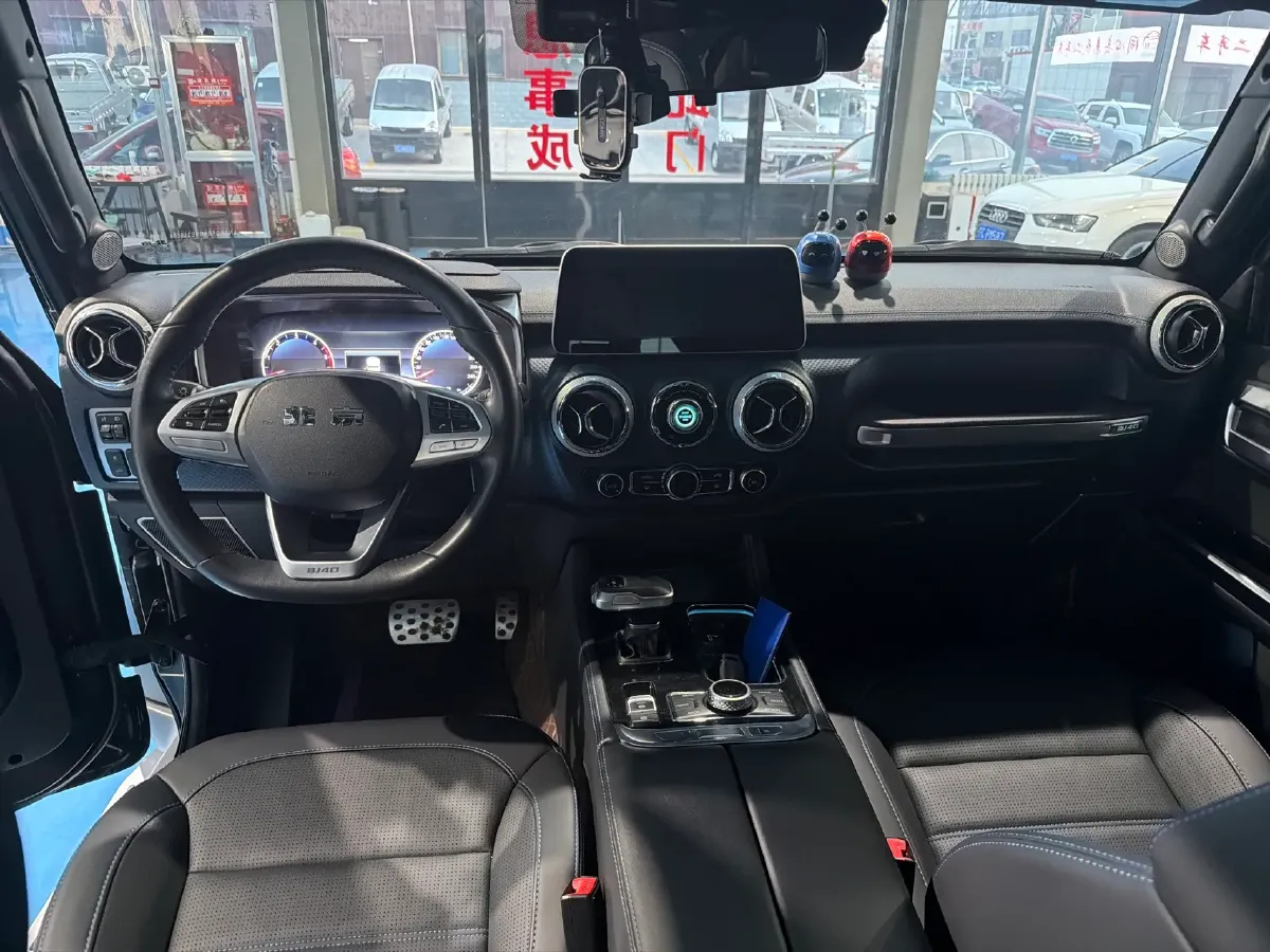 2021 Beijing BJ40 2.0T 163HP L4 8AT,autocango,china used car exporter,china ev exporter,chinese used car exporter,chinese used ev exporter