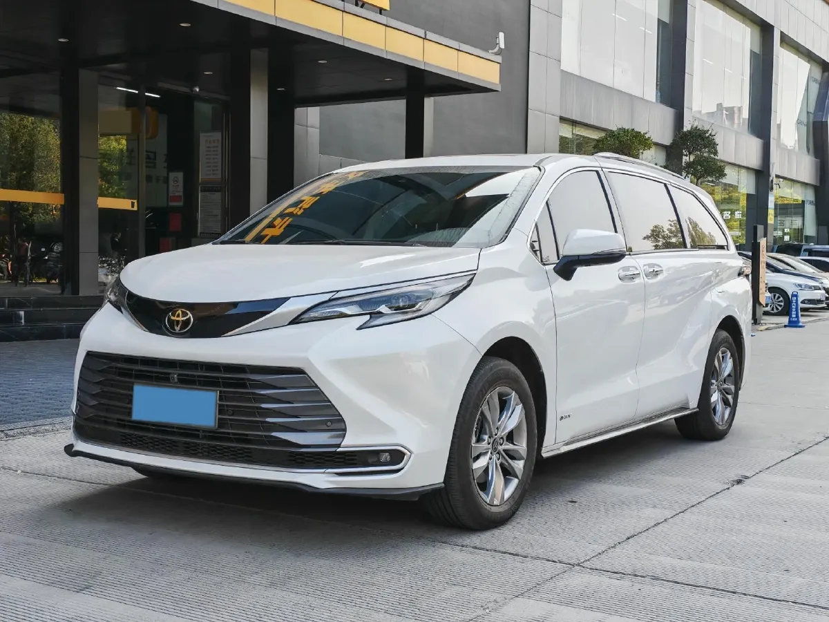 2024 Toyota Sienna 2.5L 189HP L4 E-CVT Hybrid,autocango,china used car exporter,china ev exporter,chinese used car exporter,chinese used ev exporter