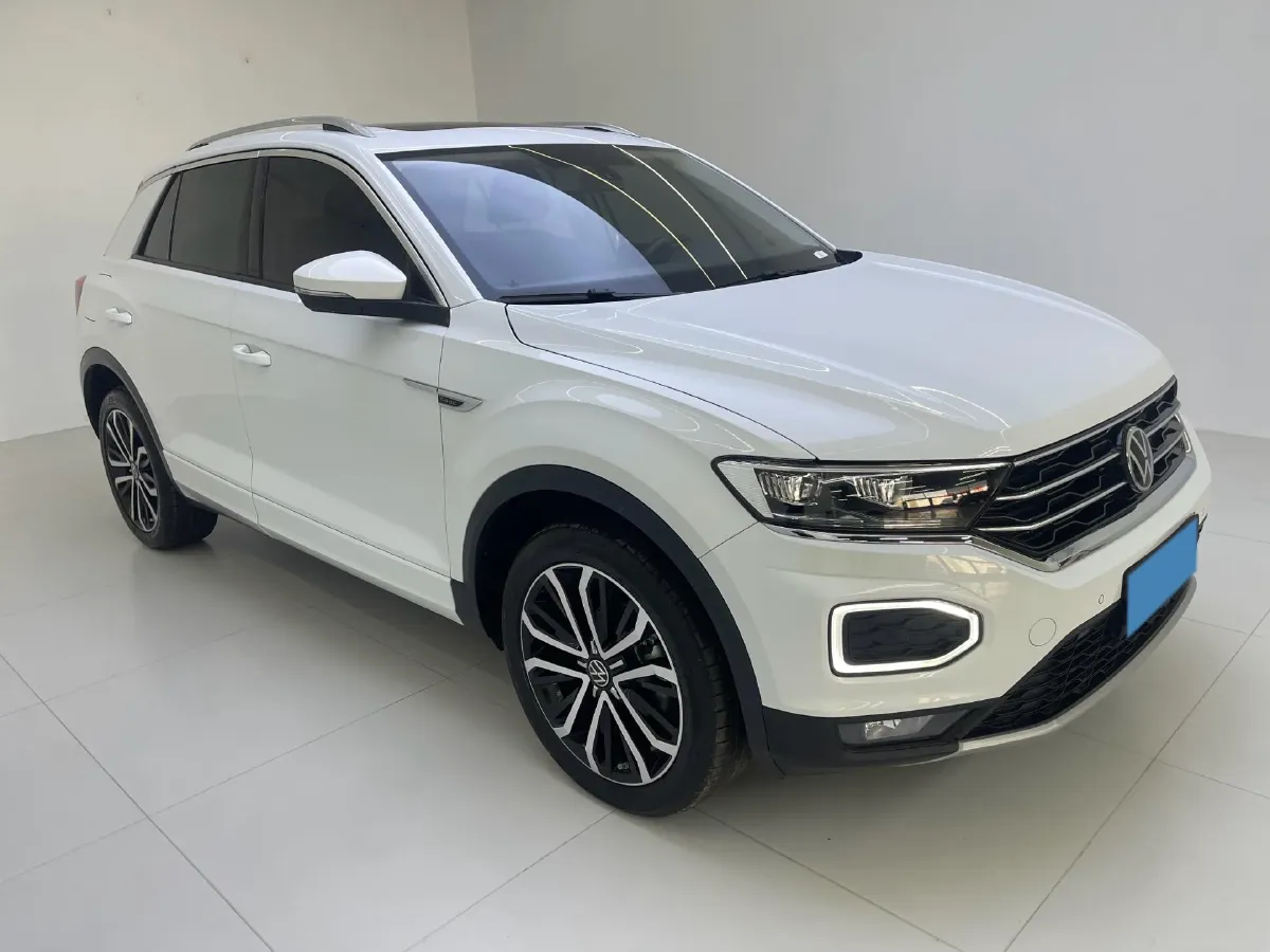 2022 Volkswagen T-Roc 1.4T 150HP L4 7DCT,autocango,china used car exporter,china ev exporter,chinese used car exporter,chinese used ev exporter