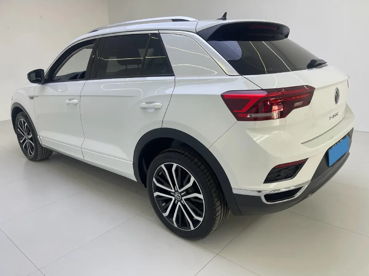2022 Volkswagen T-Roc 1.4T 150HP L4 7DCT,autocango,china used car exporter,china ev exporter,chinese used car exporter,chinese used ev exporter