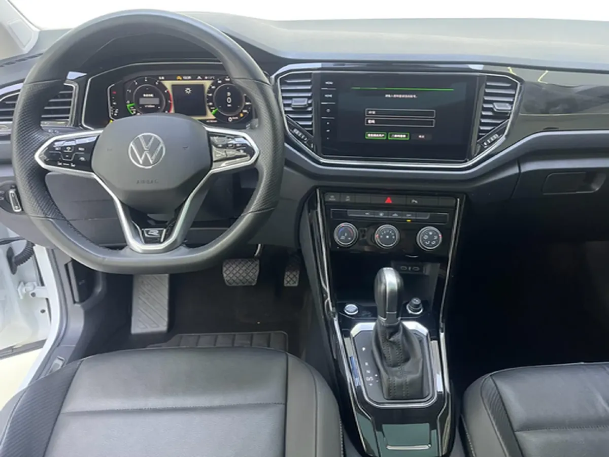 2022 Volkswagen T-Roc 1.4T 150HP L4 7DCT,autocango,china used car exporter,china ev exporter,chinese used car exporter,chinese used ev exporter
