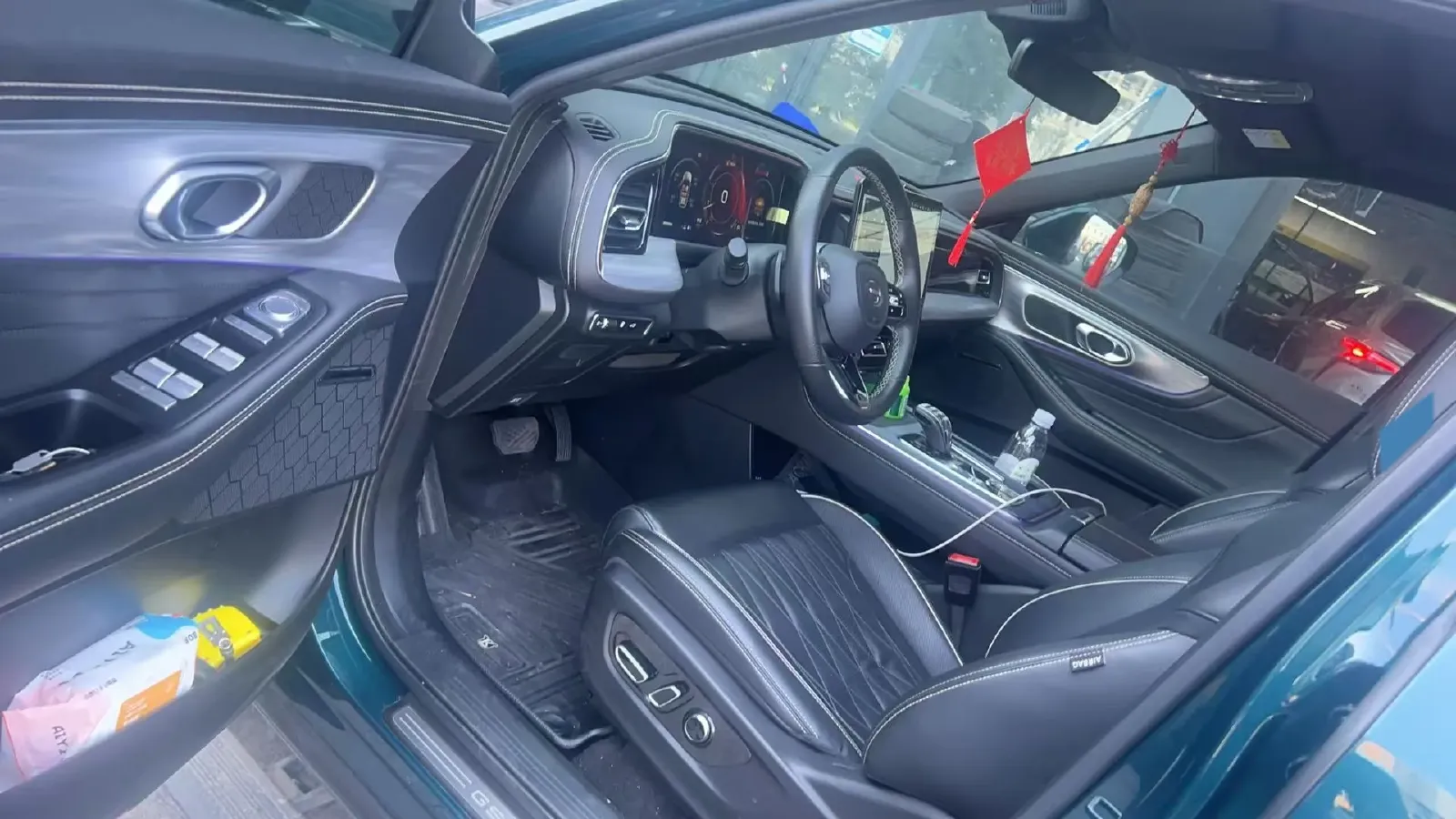 2022 GAC Trumpchi GS8 2.0T 252HP L4 8AT,autocango,china used car exporter,china ev exporter,chinese used car exporter,chinese used ev exporter