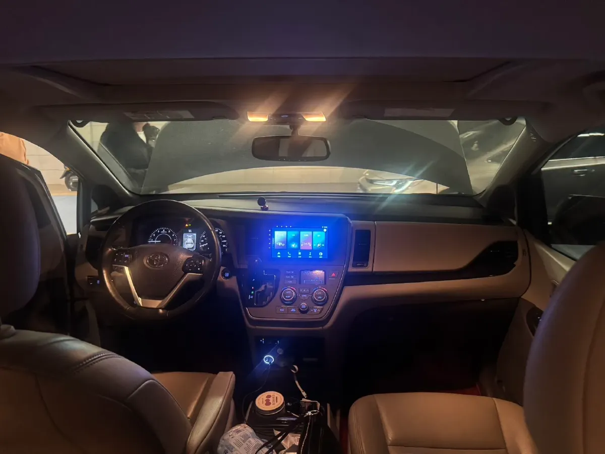 2019 Toyota Avalon 2.0L 178HP L4 CVT,autocango,china used car exporter,china ev exporter,chinese used car exporter,chinese used ev exporter