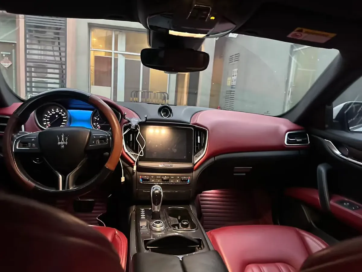 2018 Maserati Ghibli 3.0T 350HP V6 8AT,autocango,china used car exporter,china ev exporter,chinese used car exporter,chinese used ev exporter