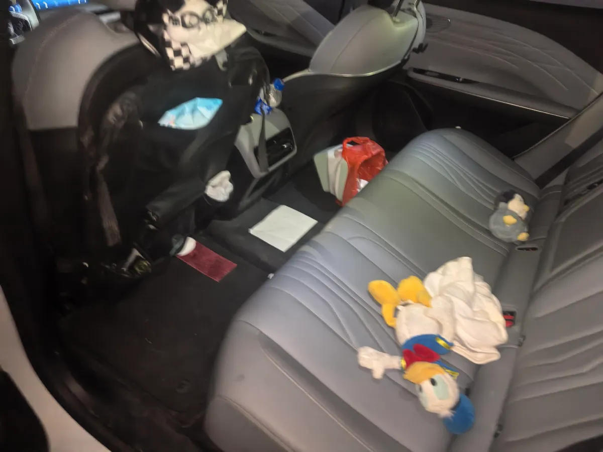 2024 Geely Galaxy E8 BEV 62KWH,autocango,china used car exporter,china ev exporter,chinese used car exporter,chinese used ev exporter