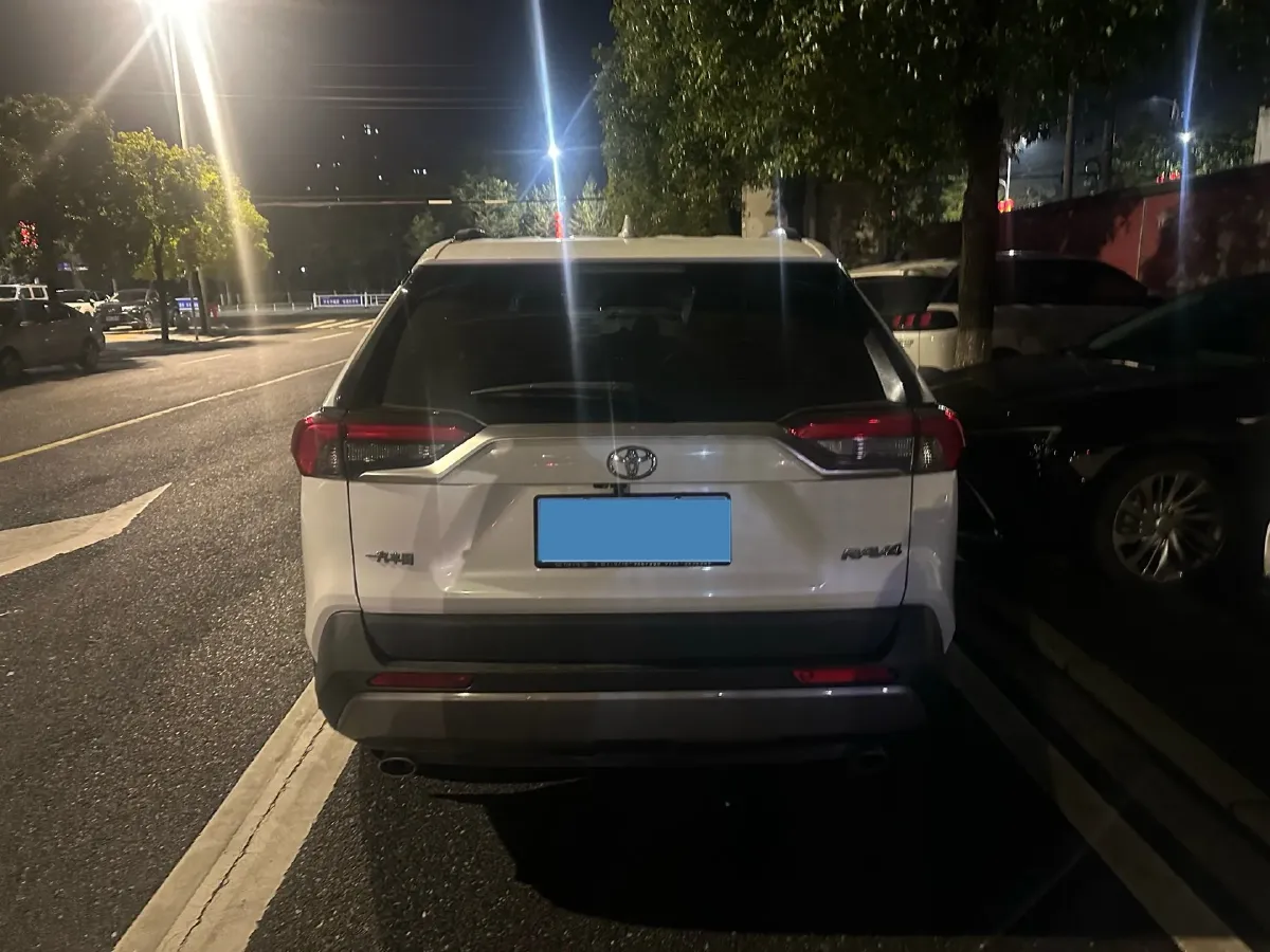 2020 Toyota RAV4 2.0L 171HP L4 CVT,autocango,china used car exporter,china ev exporter,chinese used car exporter,chinese used ev exporter