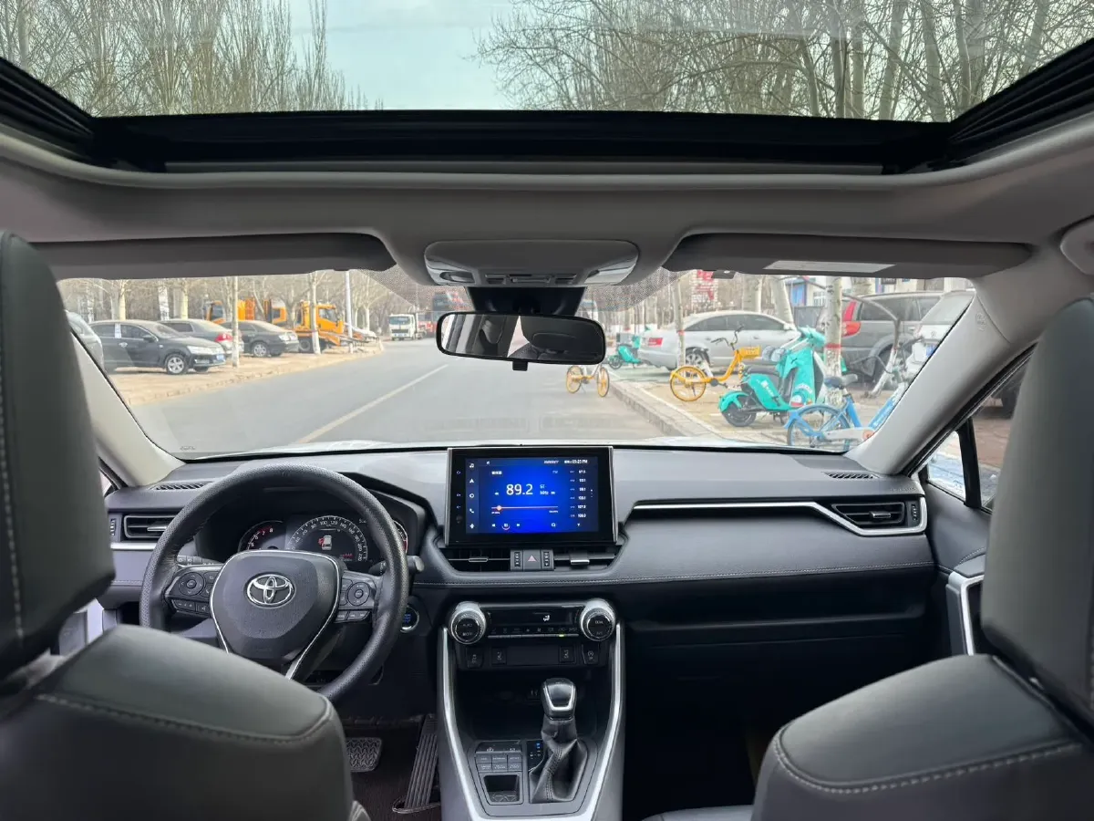 2021 Toyota RAV4 2.0L 171HP L4 CVT,autocango,china used car exporter,china ev exporter,chinese used car exporter,chinese used ev exporter