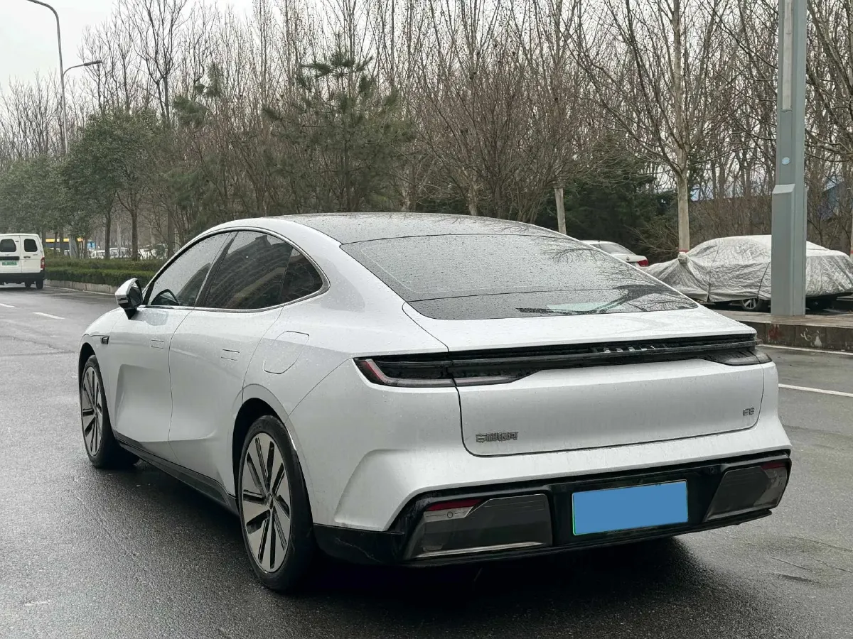 2024 Geely Galaxy E8 BEV 62KWH,autocango,china used car exporter,china ev exporter,chinese used car exporter,chinese used ev exporter