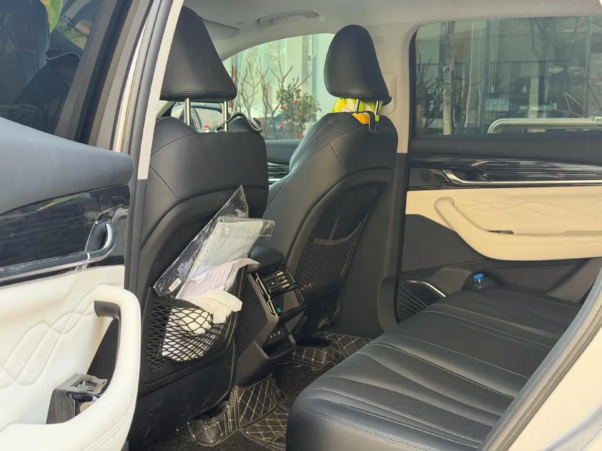 2023 Geely Monjaro 2.0T 238HP L4 8AT,autocango,china used car exporter,china ev exporter,chinese used car exporter,chinese used ev exporter