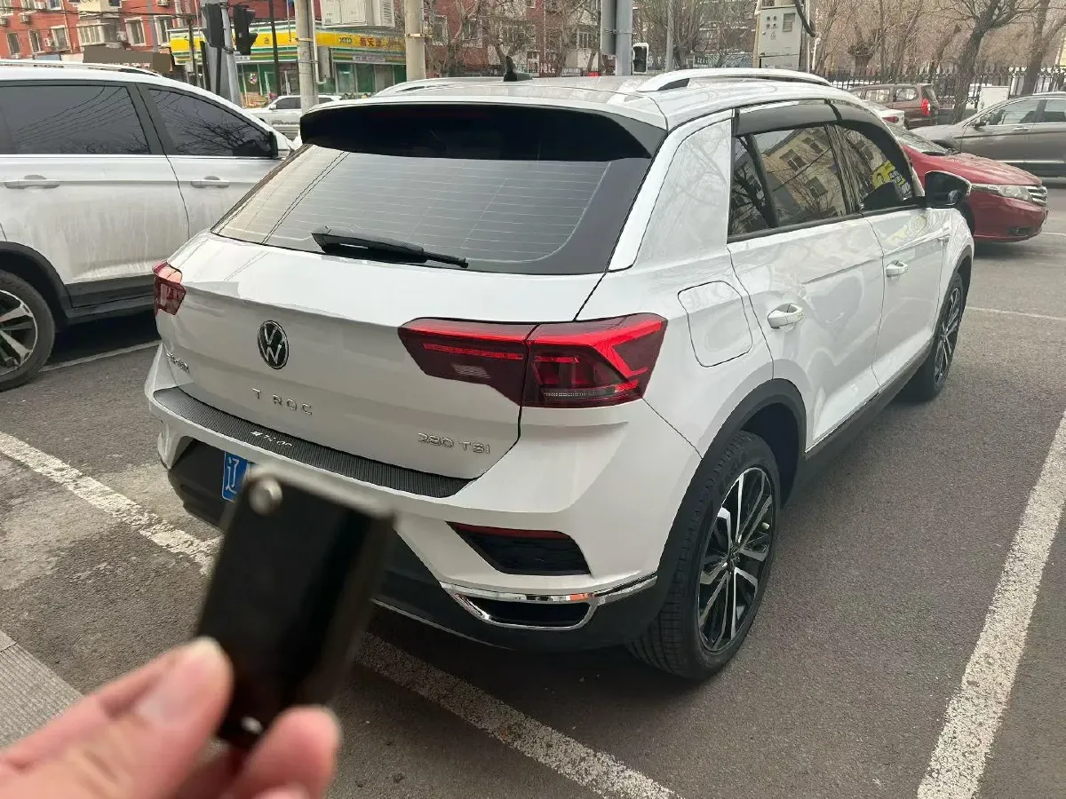 2021 Volkswagen T-Roc 1.4T 150HP L4 7DCT,autocango,china used car exporter,china ev exporter,chinese used car exporter,chinese used ev exporter