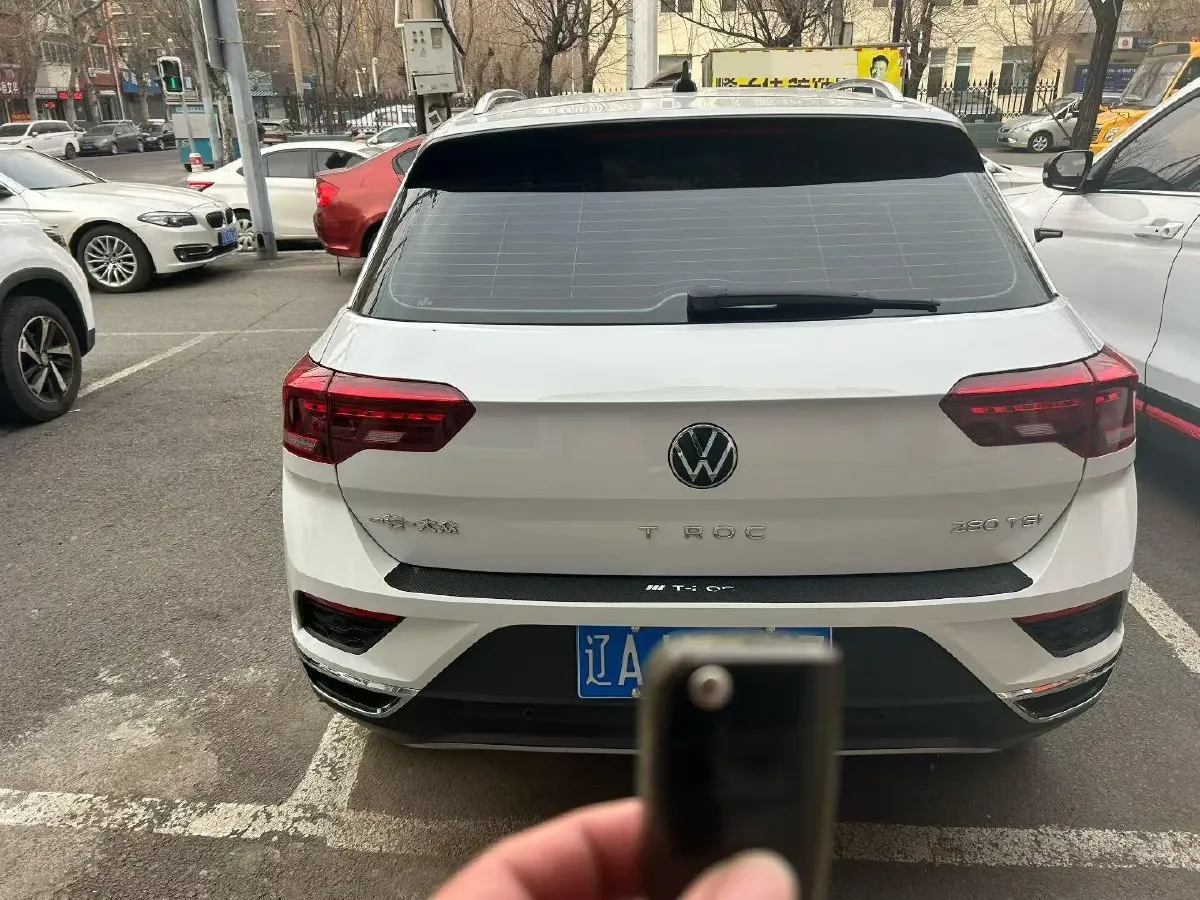 2021 Volkswagen T-Roc 1.4T 150HP L4 7DCT,autocango,china used car exporter,china ev exporter,chinese used car exporter,chinese used ev exporter