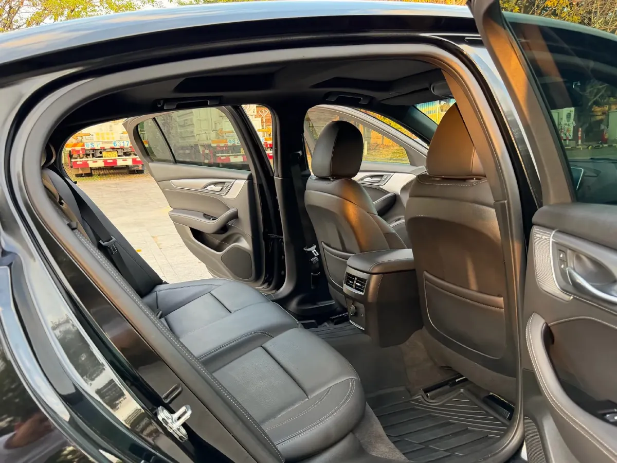 2022 Cadillac CT5 2.0T 237HP L4 10AT,autocango,china used car exporter,china ev exporter,chinese used car exporter,chinese used ev exporter