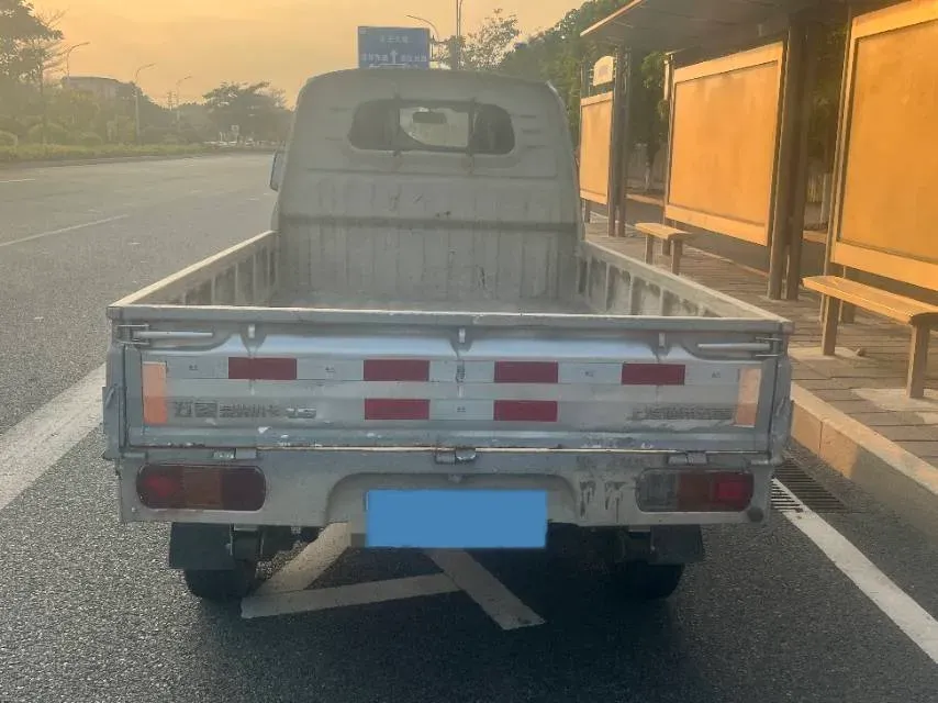 2020 WuLing RongGuang Mini Truck 1.5L 99HP L4 5MT,autocango,china used car exporter,china ev exporter,chinese used car exporter,chinese used ev exporter
