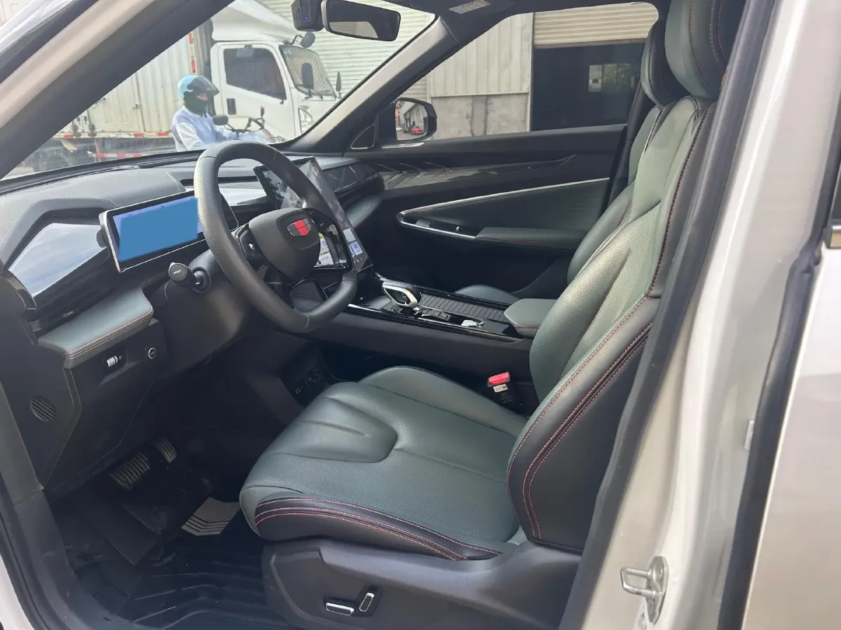 2024 Geely Azkarra 1.5T 181HP L4 7DCT,autocango,china used car exporter,china ev exporter,chinese used car exporter,chinese used ev exporter