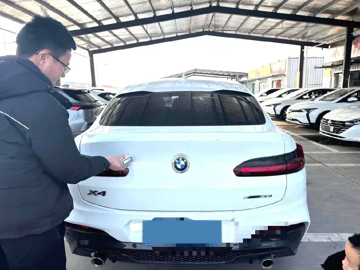 2020 BMW X4 2.0T 252HP L4 8AT,autocango,china used car exporter,china ev exporter,chinese used car exporter,chinese used ev exporter