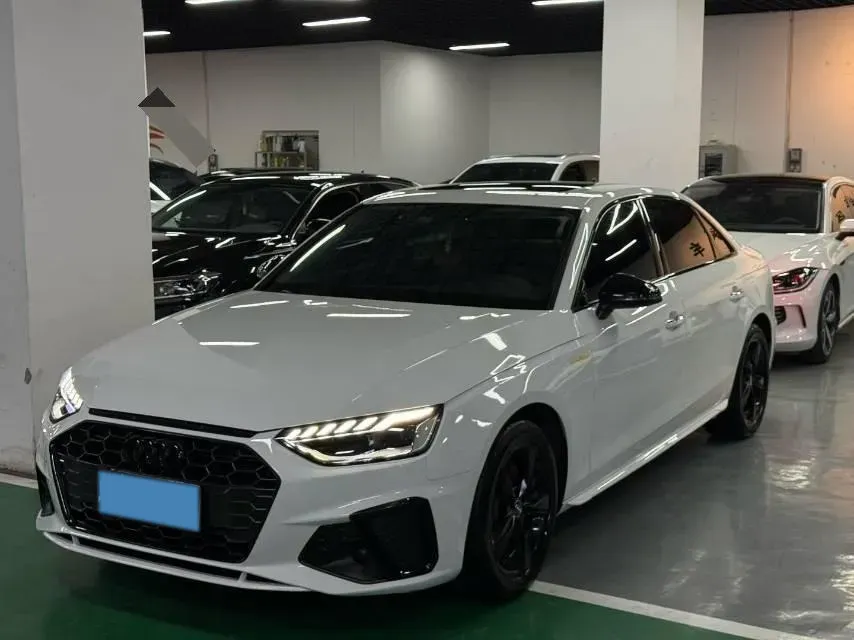2020 Audi A4L 2.0T 150HP L4 7DCT,autocango,china used car exporter,china ev exporter,chinese used car exporter,chinese used ev exporter