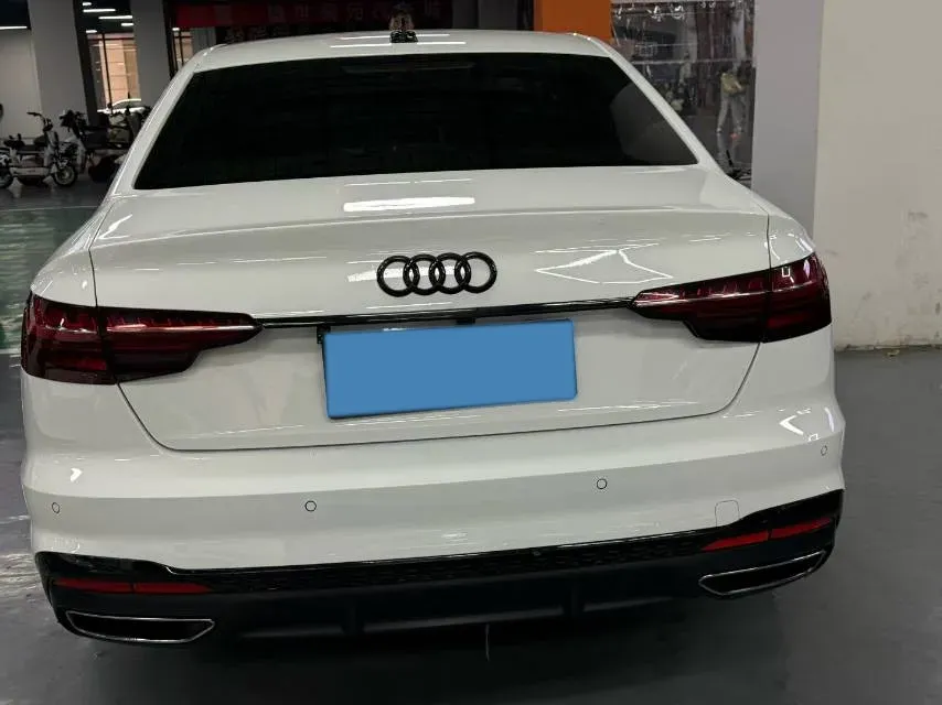 2020 Audi A4L 2.0T 150HP L4 7DCT,autocango,china used car exporter,china ev exporter,chinese used car exporter,chinese used ev exporter