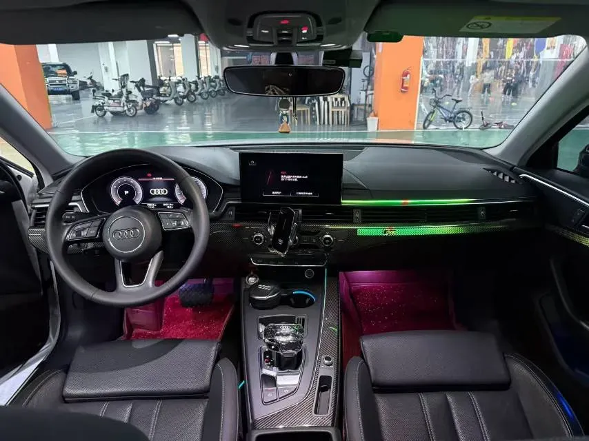 2020 Audi A4L 2.0T 150HP L4 7DCT,autocango,china used car exporter,china ev exporter,chinese used car exporter,chinese used ev exporter