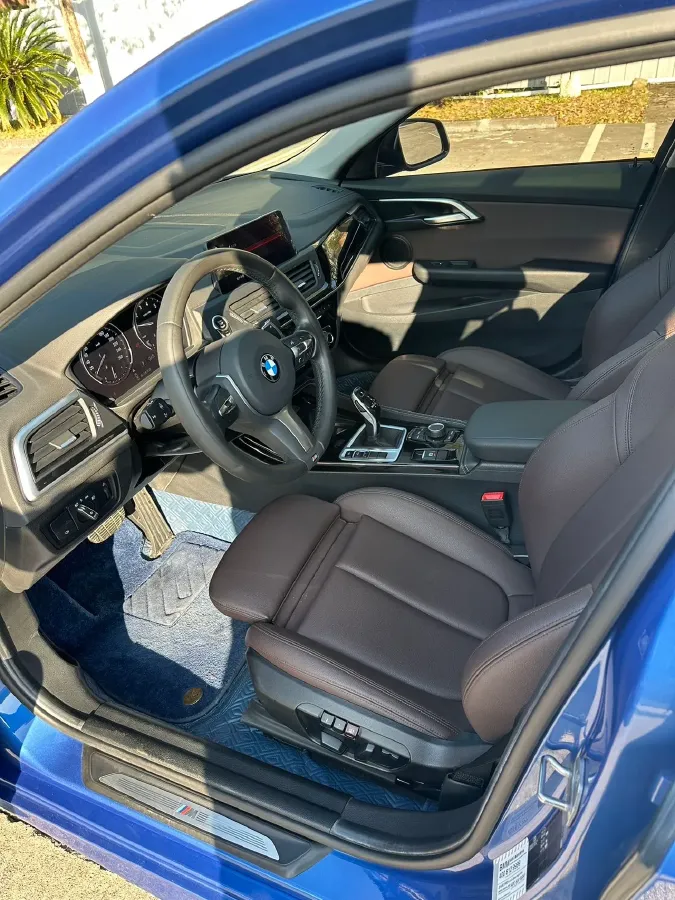 2020 BMW 1 Series 2.0T 192HP L4 7DCT,autocango,china used car exporter,china ev exporter,chinese used car exporter,chinese used ev exporter