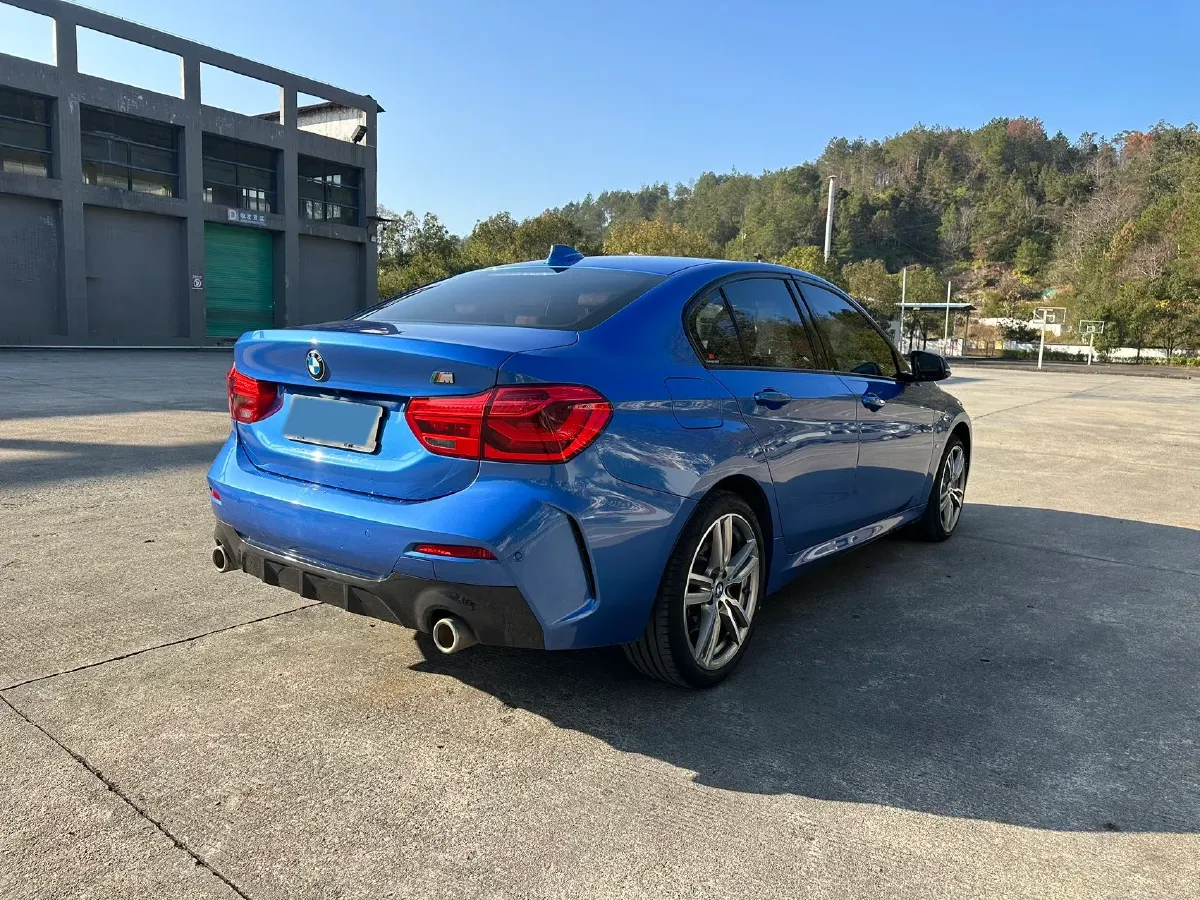 2020 BMW 1 Series 2.0T 192HP L4 7DCT,autocango,china used car exporter,china ev exporter,chinese used car exporter,chinese used ev exporter