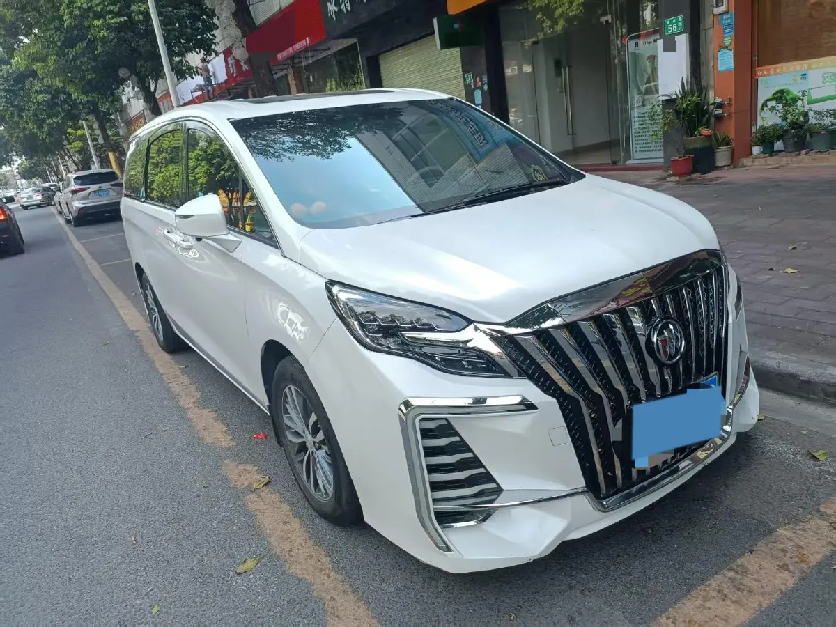2021 Buick GL8 2.0T 237HP L4 9AT,autocango,china used car exporter,china ev exporter,chinese used car exporter,chinese used ev exporter