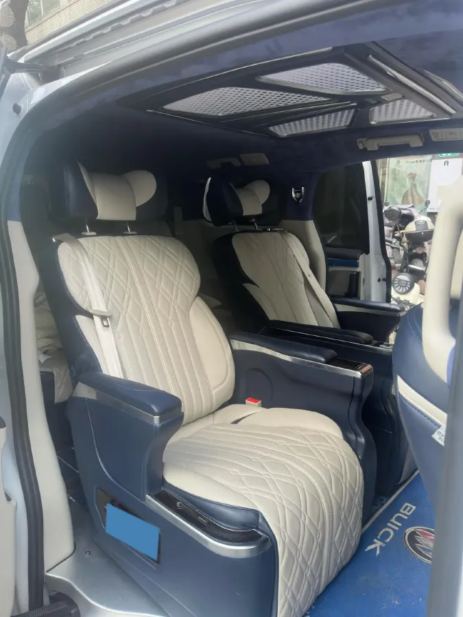 2021 Buick GL8 2.0T 237HP L4 9AT,autocango,china used car exporter,china ev exporter,chinese used car exporter,chinese used ev exporter