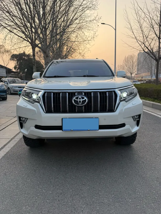 2018 Mercedes-Benz E Class 2.0T 184HP L4 9AT,autocango,china used car exporter,china ev exporter,chinese used car exporter,chinese used ev exporter