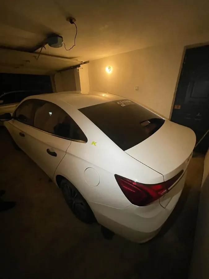 2021 Roewe i5 1.5L 120HP L4 CVT,autocango,china used car exporter,china ev exporter,chinese used car exporter,chinese used ev exporter