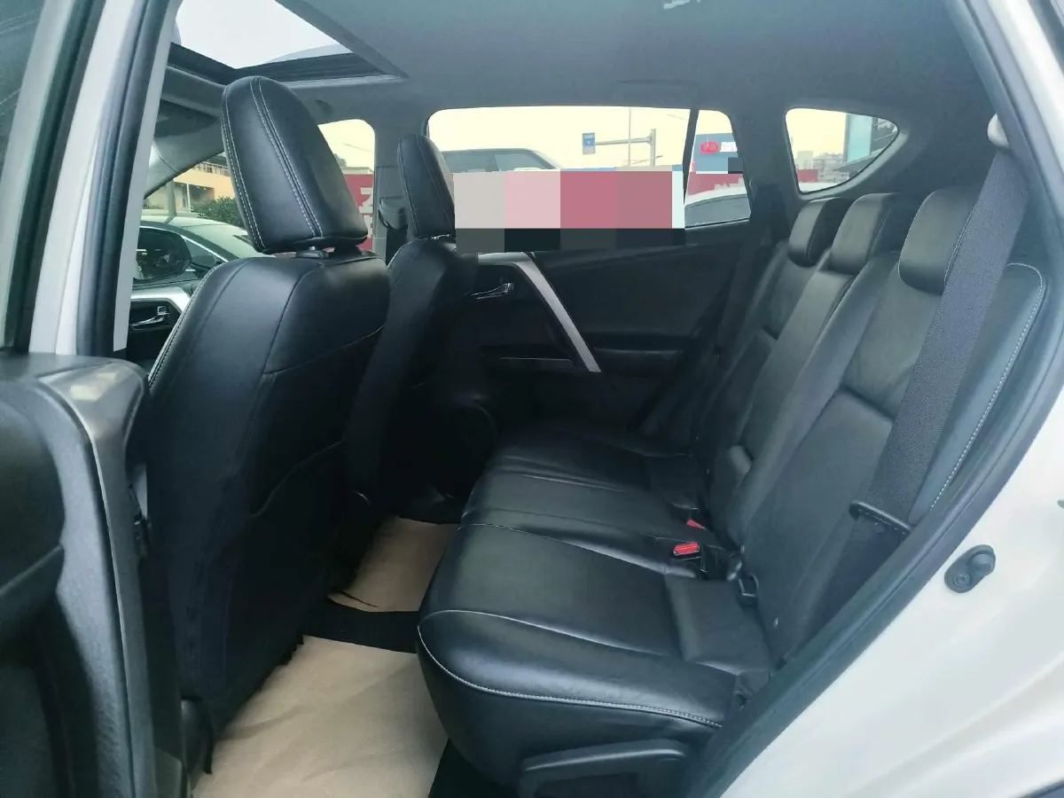 2018 Toyota RAV4 2.0L 151HP L4 CVT,autocango,china used car exporter,china ev exporter,chinese used car exporter,chinese used ev exporter