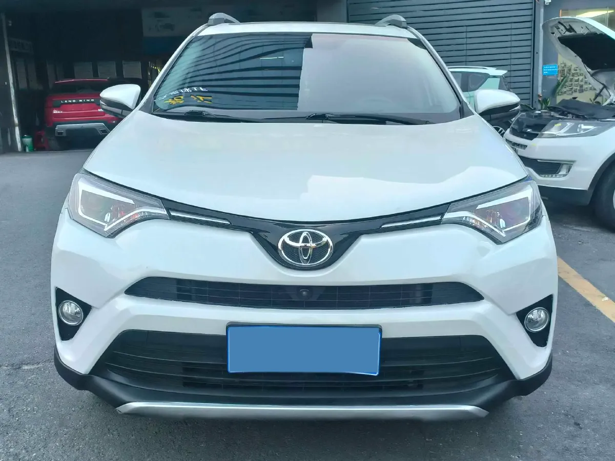 2018 Toyota RAV4 2.0L 151HP L4 CVT,autocango,china used car exporter,china ev exporter,chinese used car exporter,chinese used ev exporter