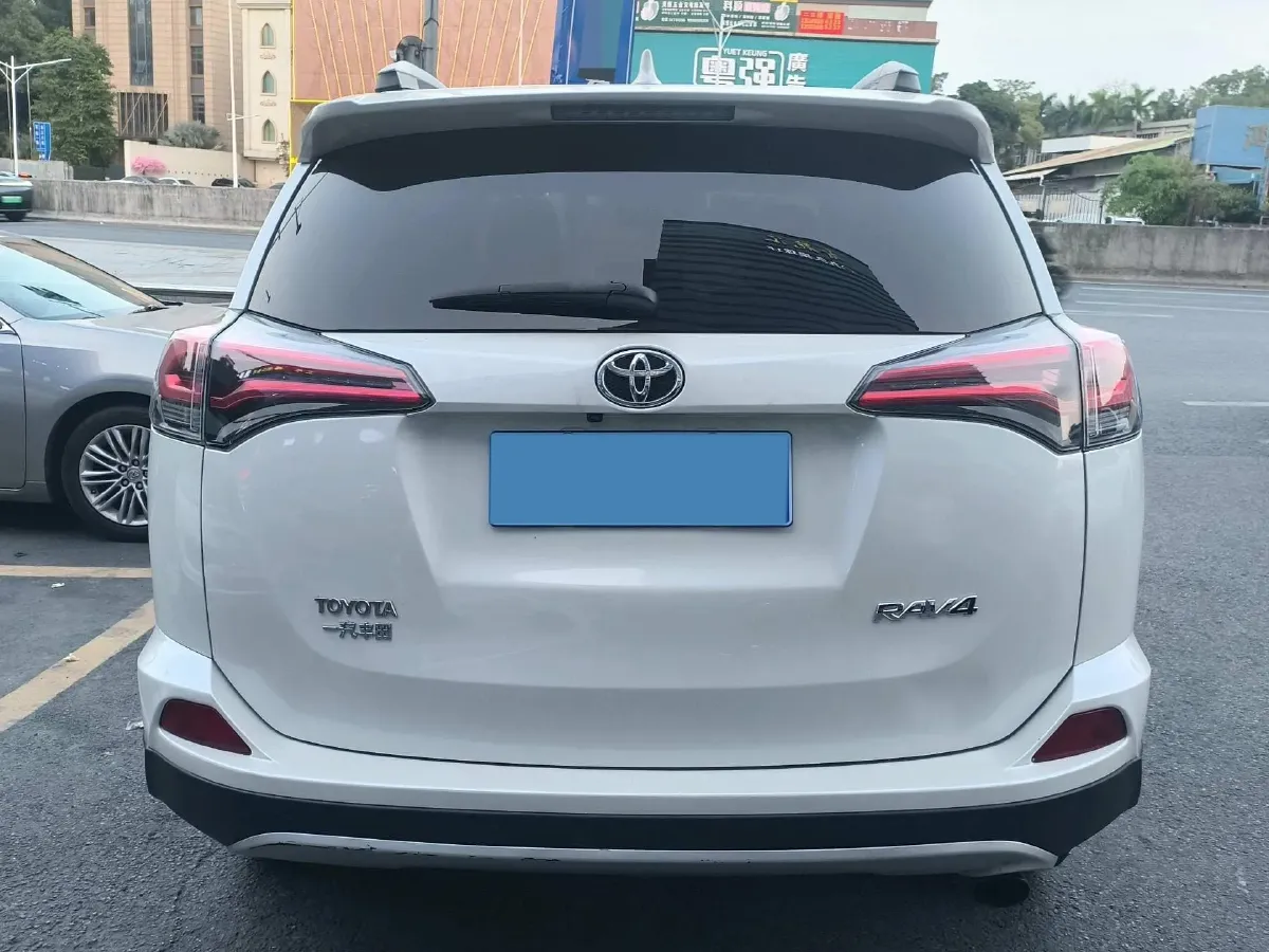 2018 Toyota RAV4 2.0L 151HP L4 CVT,autocango,china used car exporter,china ev exporter,chinese used car exporter,chinese used ev exporter